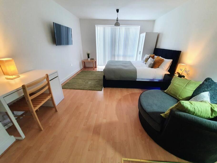 Contemporary Modern Studio Apartment - City Centre Μπέρμιγχαμ Εξωτερικό φωτογραφία