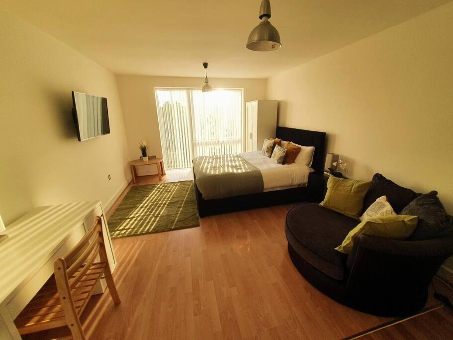 Contemporary Modern Studio Apartment - City Centre Μπέρμιγχαμ Εξωτερικό φωτογραφία