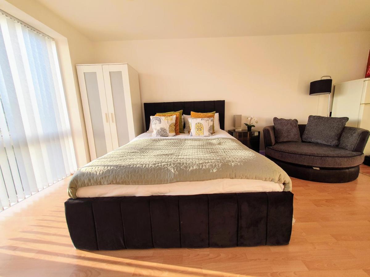 Contemporary Modern Studio Apartment - City Centre Μπέρμιγχαμ Εξωτερικό φωτογραφία